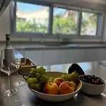 Villa Legendary Lemon